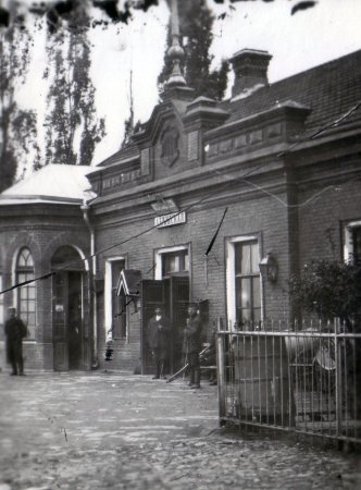 вокзал станции Абинская. Построен в 1887 году